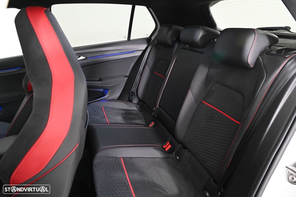 VW Golf 2.0 TSI GTI Clubsport DSG - 23