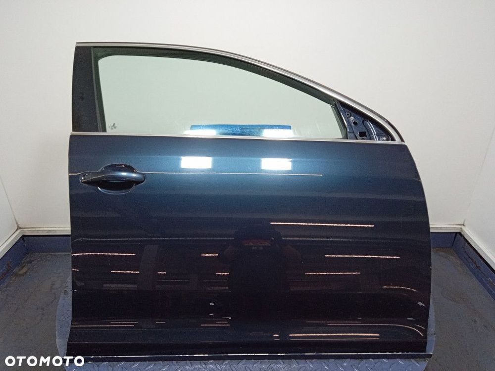 VW GOLF V KOMBI DRZWI PRZÓD PRAWE PRZEDNIE LC5F - 1