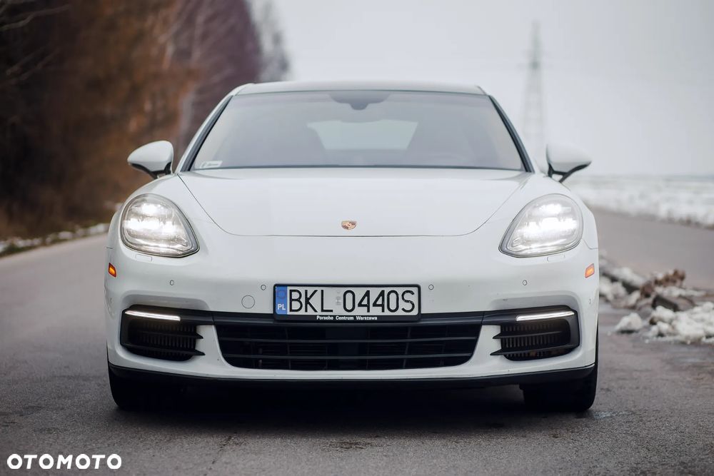 Porsche Panamera 4S - 18