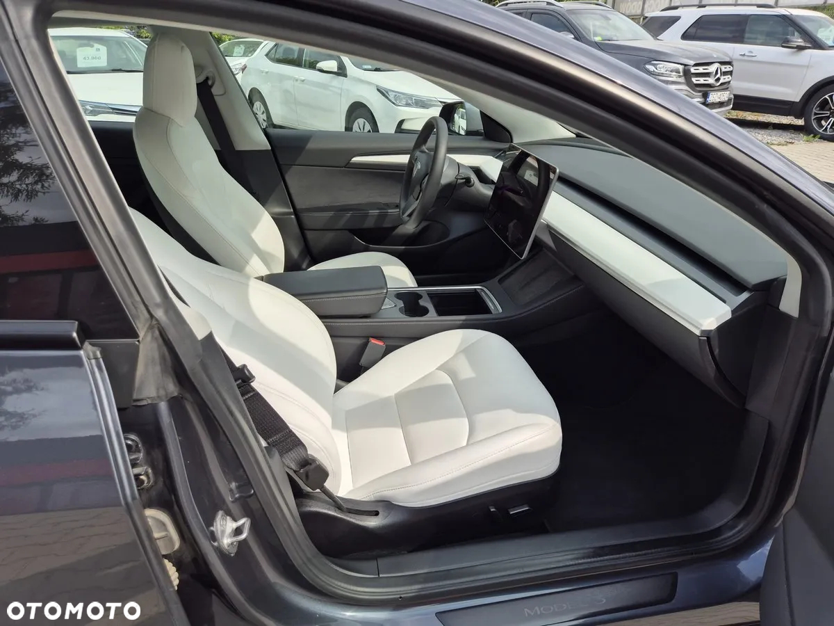 Tesla Model 3 Long Range AWD - 2