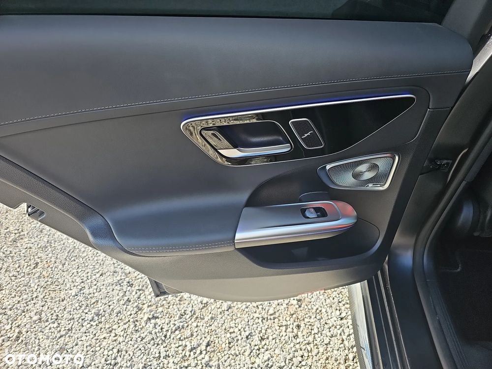 Mercedes-Benz Klasa C AMG 63 S E Performance PHEV 4-Matic - 25