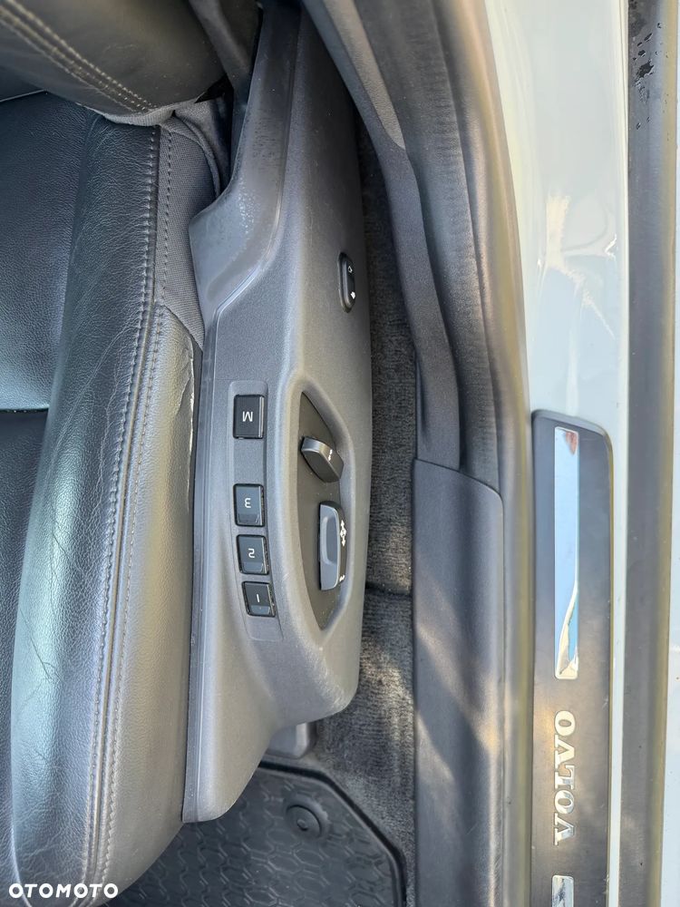 Volvo XC 60 D4 Drive-E Summum - 11