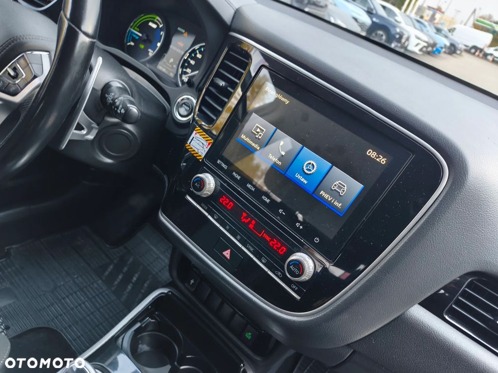 Mitsubishi Outlander 2.4 4WD - 18