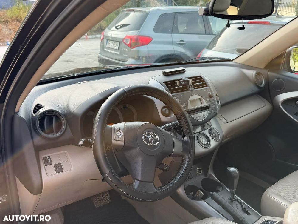 Toyota RAV4 2.0 Aut Executive - 12
