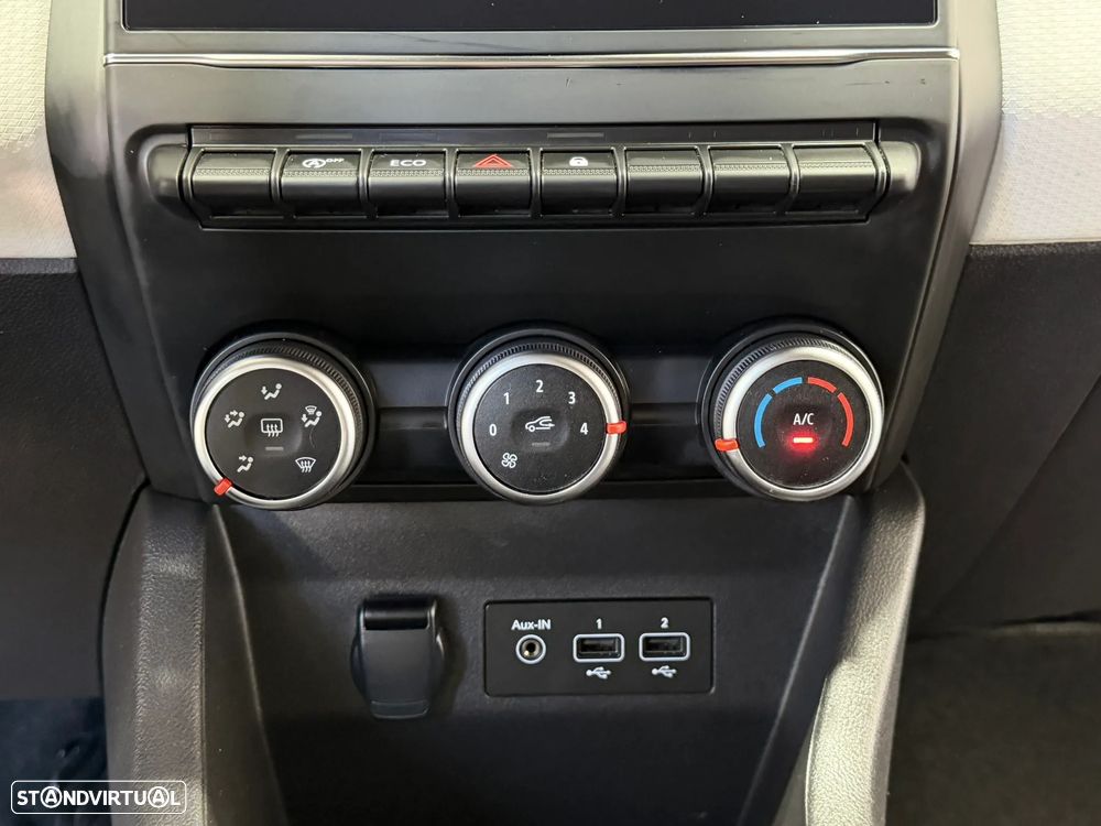 Renault Clio 1.0 TCe Evolution Bi-Fuel - 30