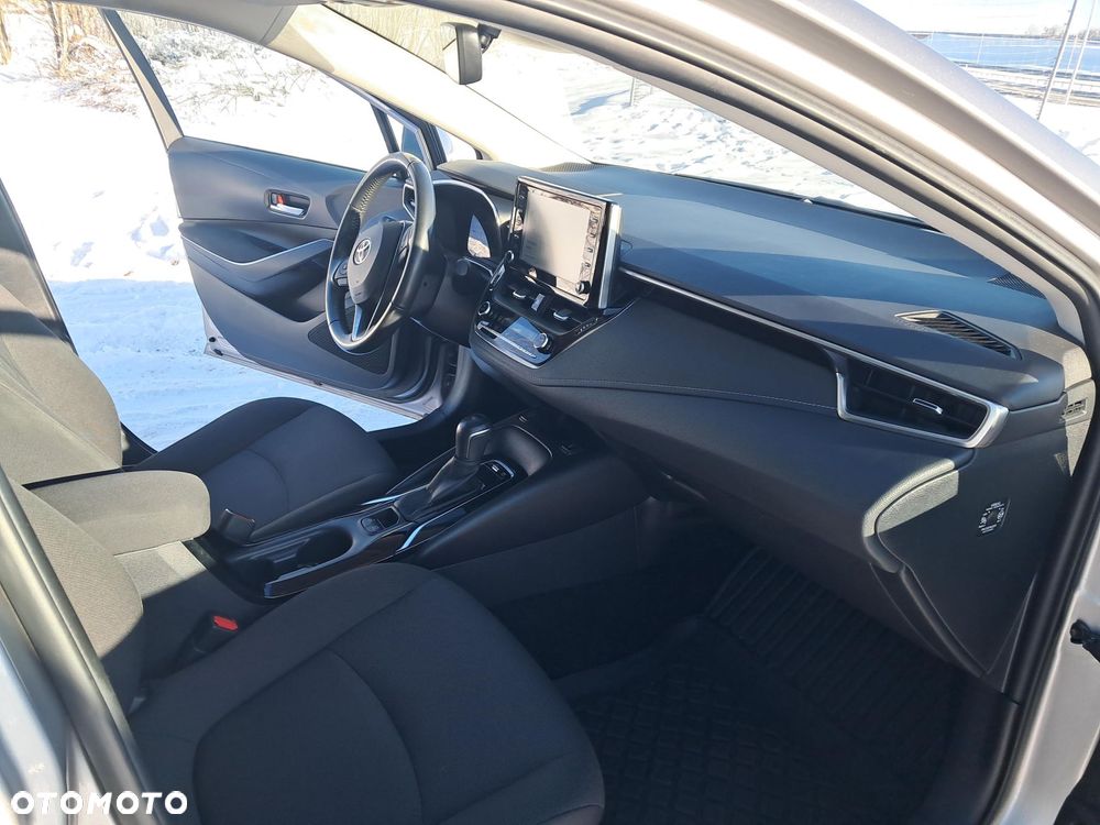 Toyota Corolla 1.8 Hybrid Comfort - 18