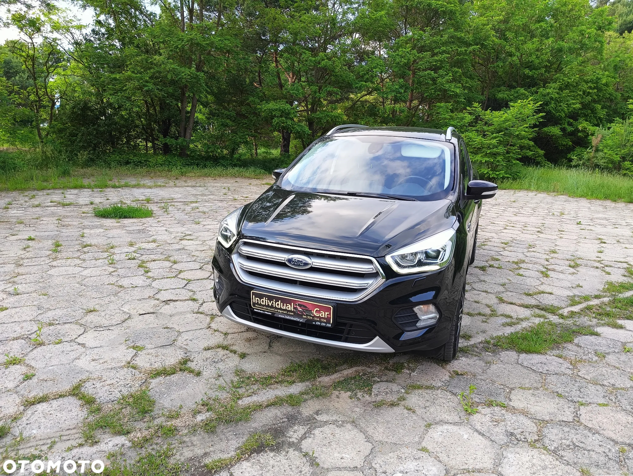 Ford Kuga 2.0 TDCi 2x4 Titanium - 3