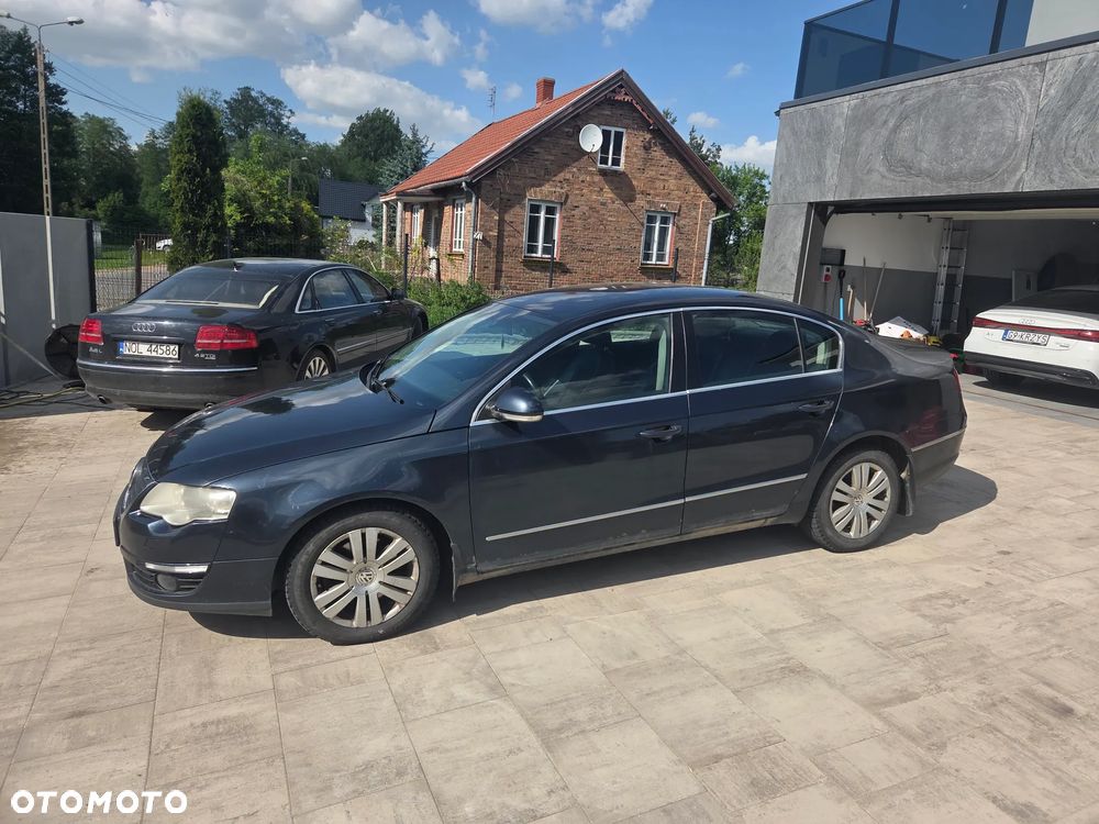 Volkswagen Passat 2.0 TDI Highline DSG - 2