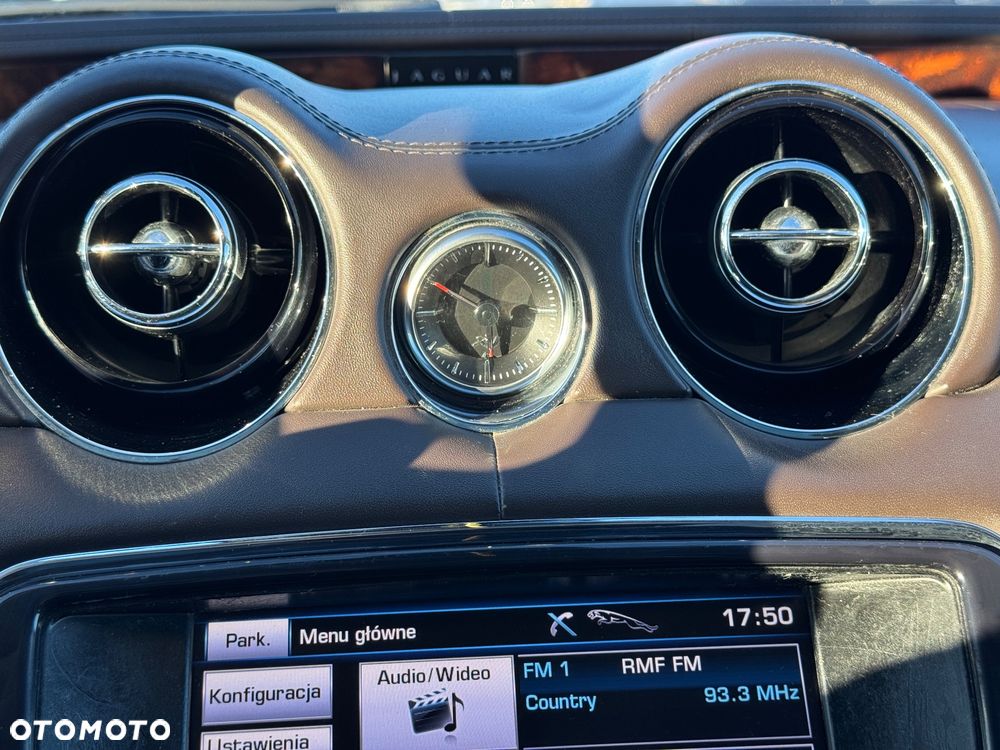 Jaguar XJ 3.0 T AWD Portfolio - 28