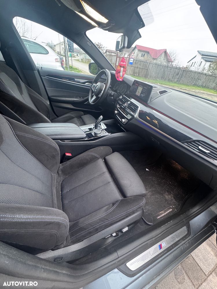 BMW Seria 5 530d xDrive AT - 8