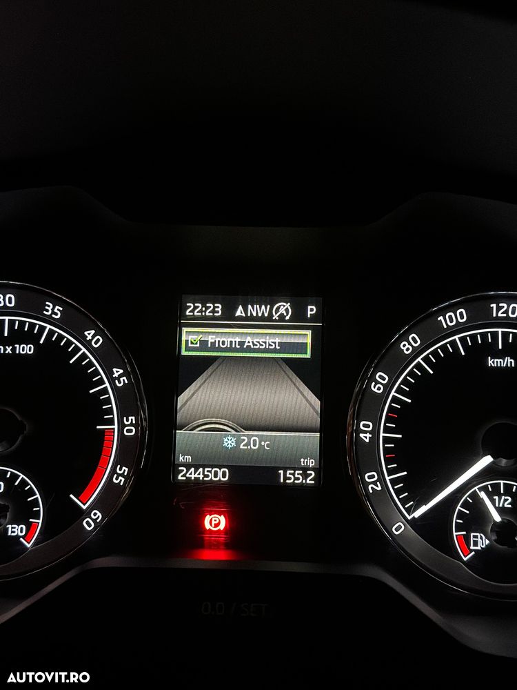 Skoda Octavia 1.6 TDI DSG Ambition - 11