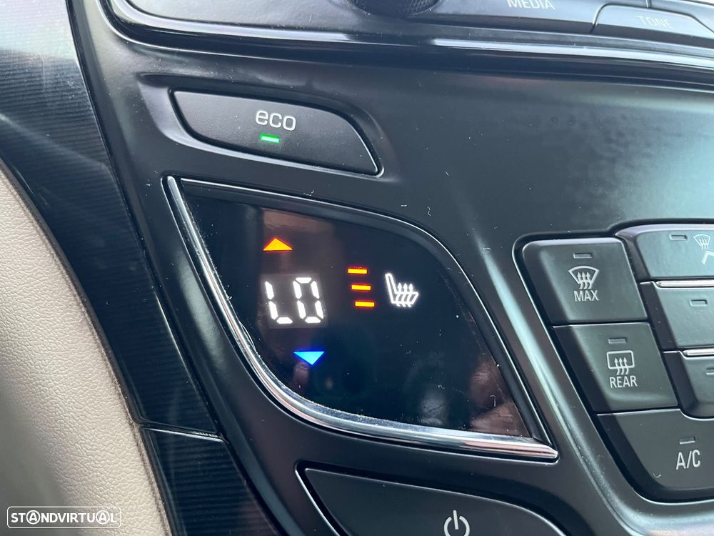 Opel Insignia Sports Tourer 2.0 CDTi Executive S/S - 37