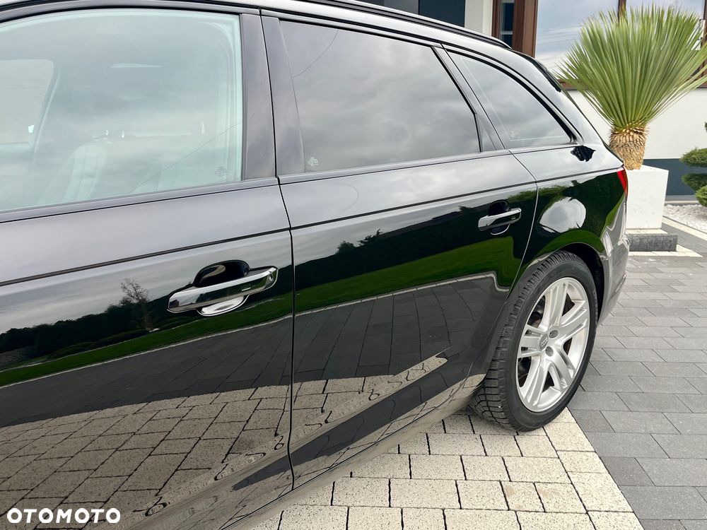 Audi A4 Avant 2.0 TDI ultra S tronic design - 25