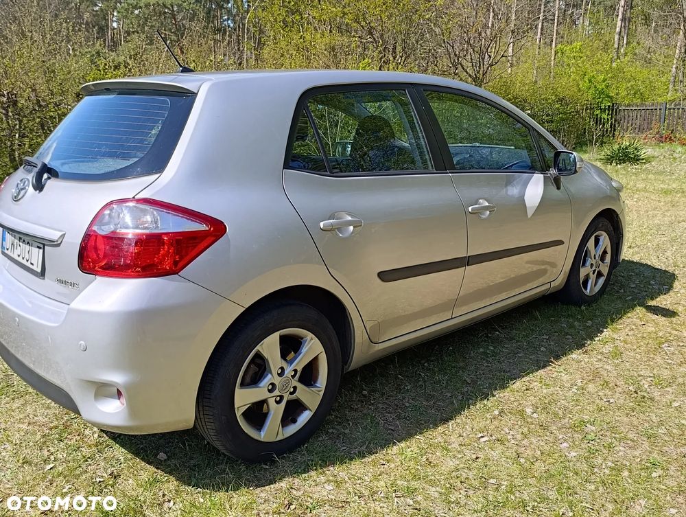 Toyota Auris 1.6 Premium - 5