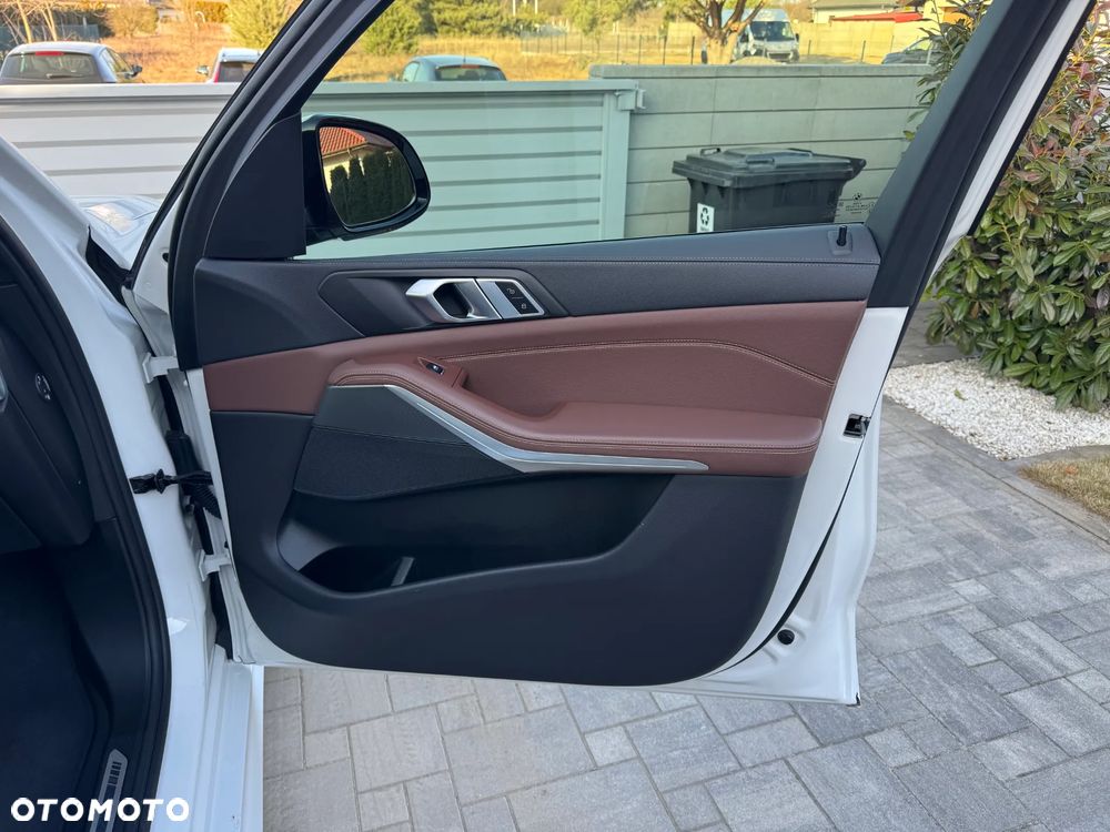 BMW X5 xDrive25d - 23