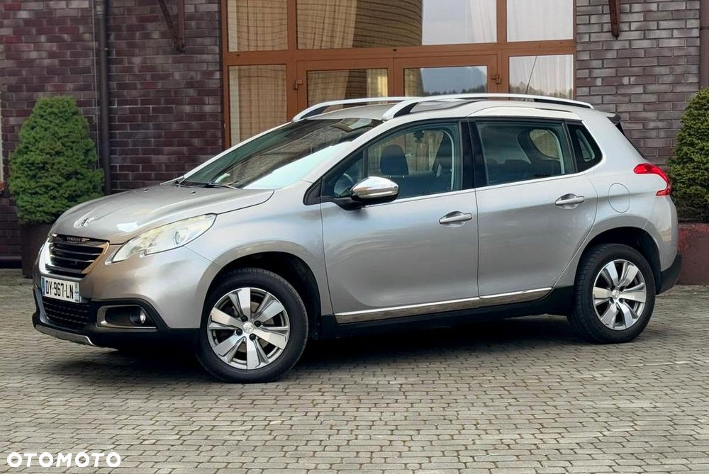 Peugeot 2008 - 8