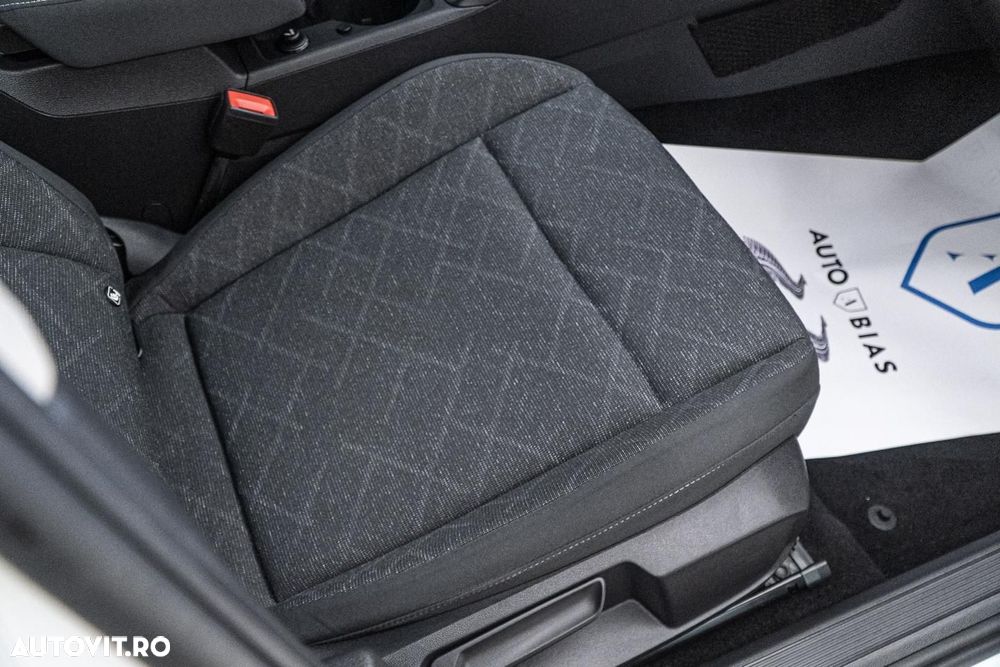 Volkswagen Golf 1.0 TSI (BlueMotion Technology) Comfortline - 39