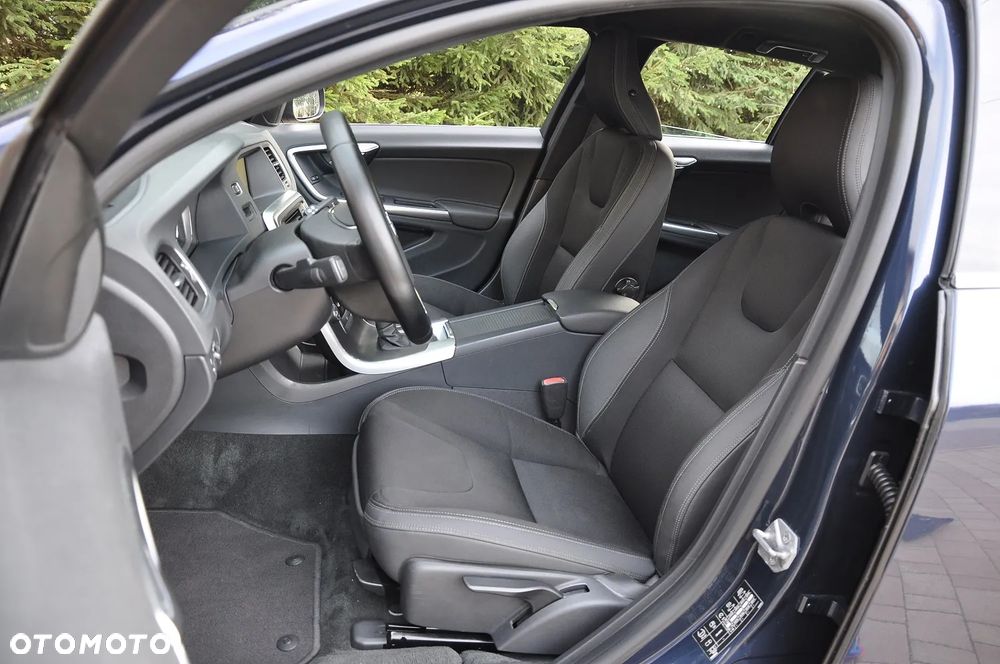 Volvo V60 D4 Geartronic - 18