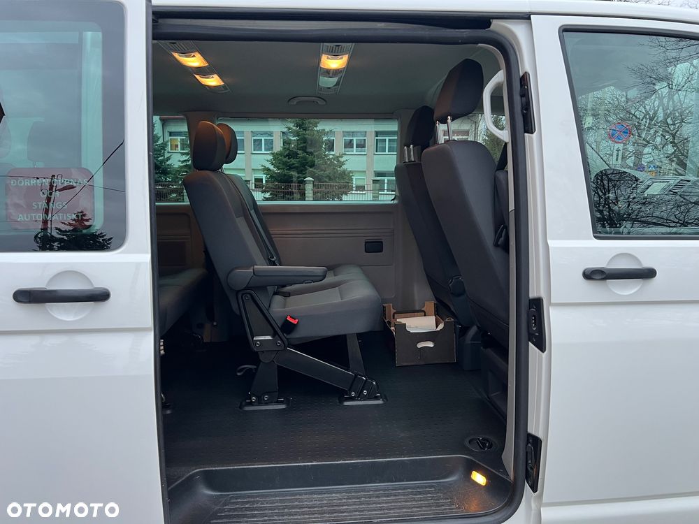 Volkswagen Caravelle - 18