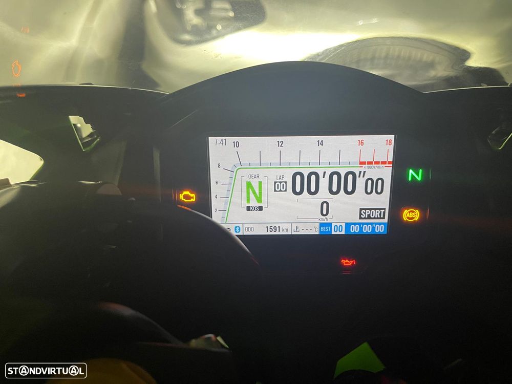 Kawasaki ZX 4RR - 19