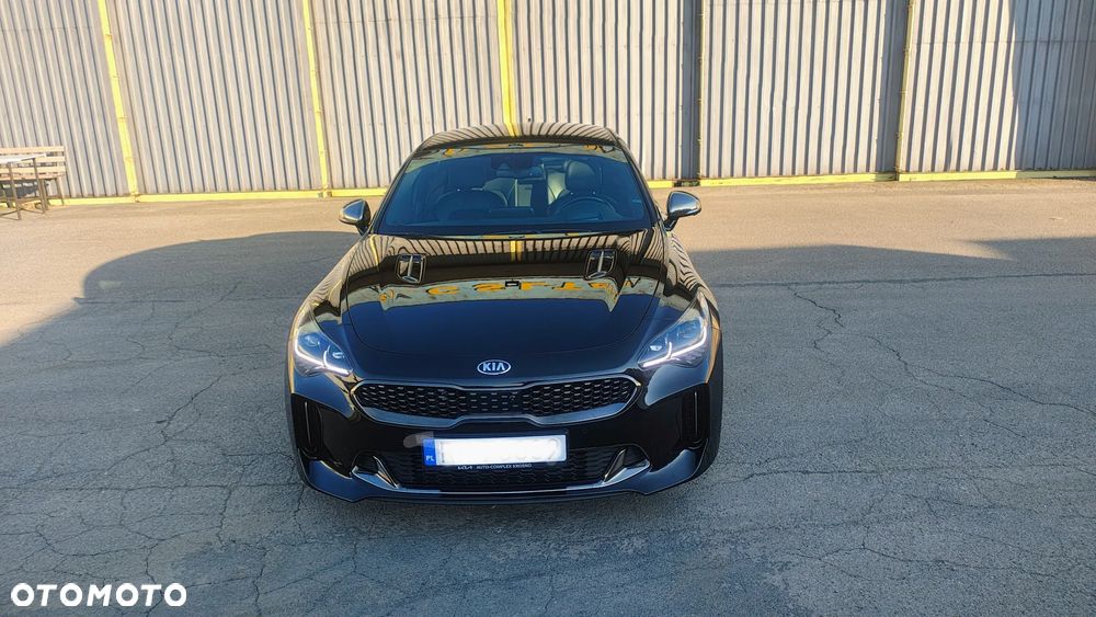 Kia Stinger 3.3 T-GDI AWD GT - 2