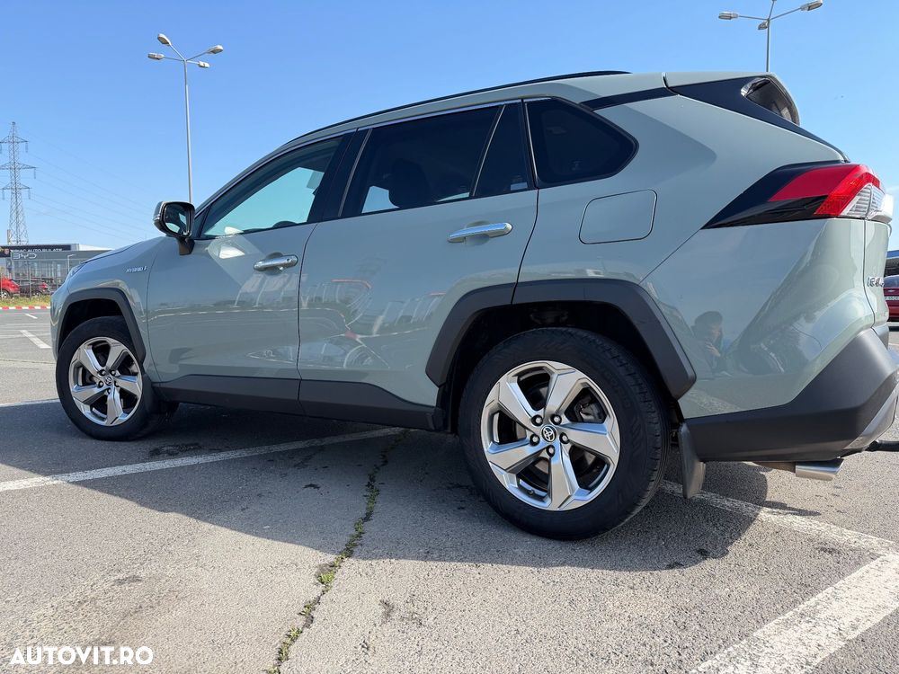 TOYOTA RAV4 2019