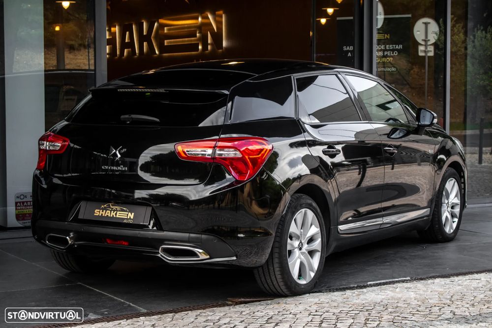Citroën DS5 2.0 HDi Hy4 So Chic CMP6 102g - 4
