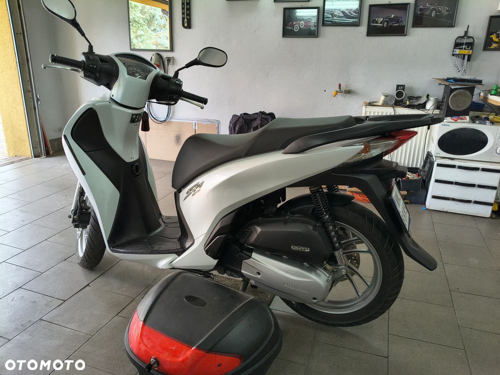 Honda SH - 10