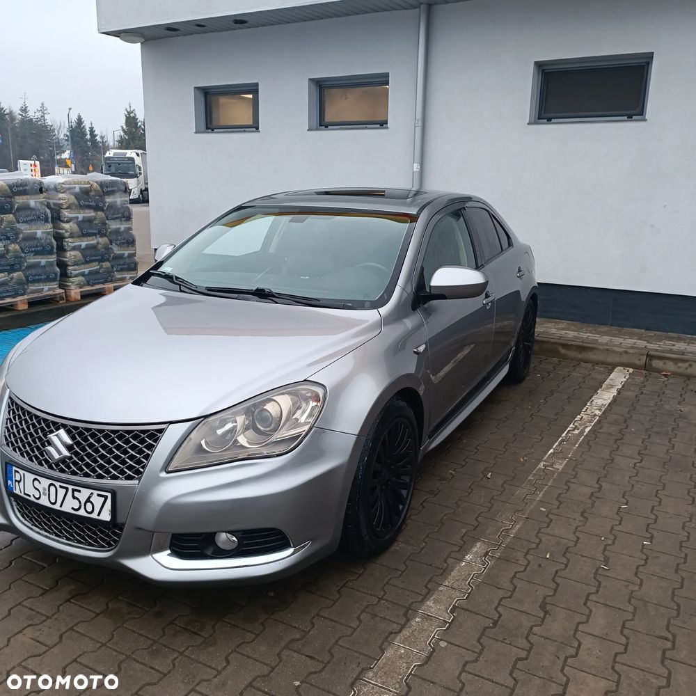 Suzuki Kizashi 2.4 Sport 4WD CVT - 9