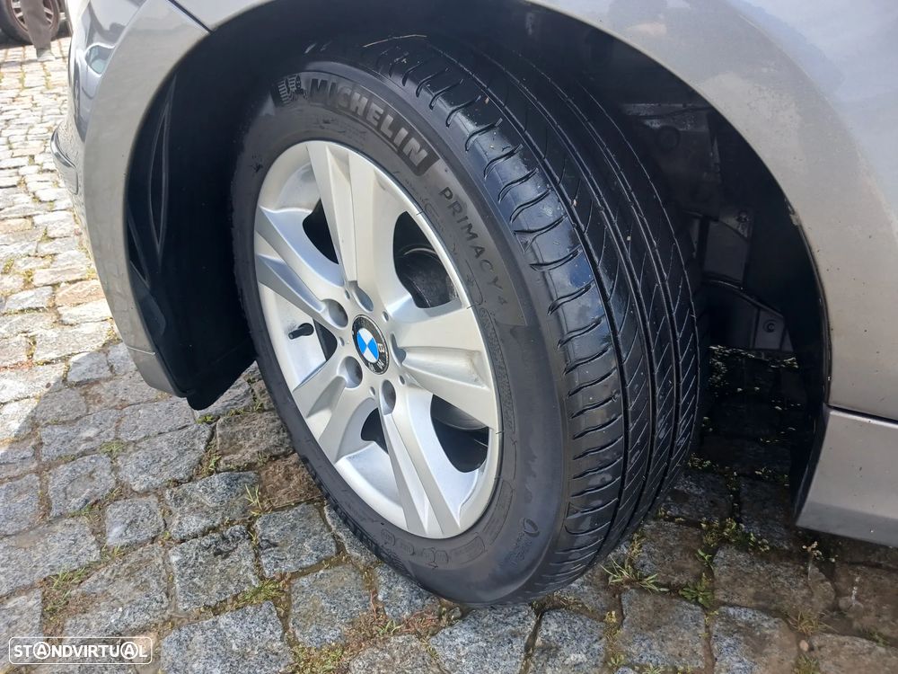 BMW 116 d - 16