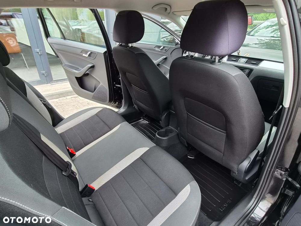 Skoda RAPID 1.2 TSI Active - 20