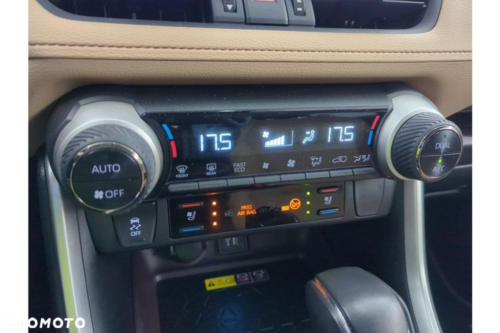 Toyota RAV4 - 9