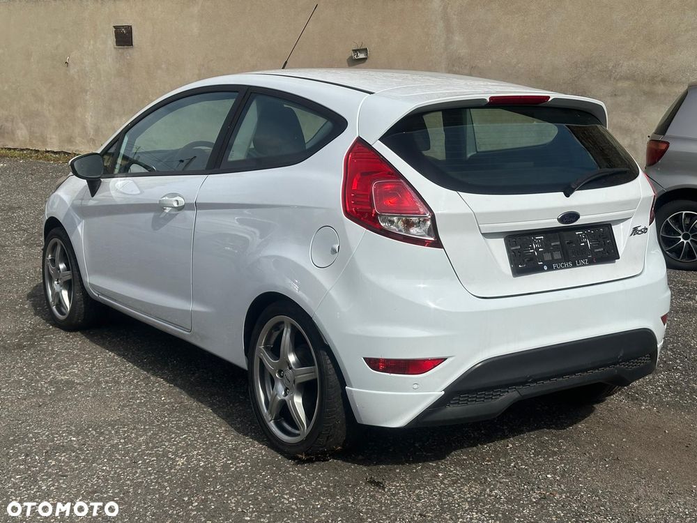 Ford Fiesta 1.5 TDCi Silver X - 26