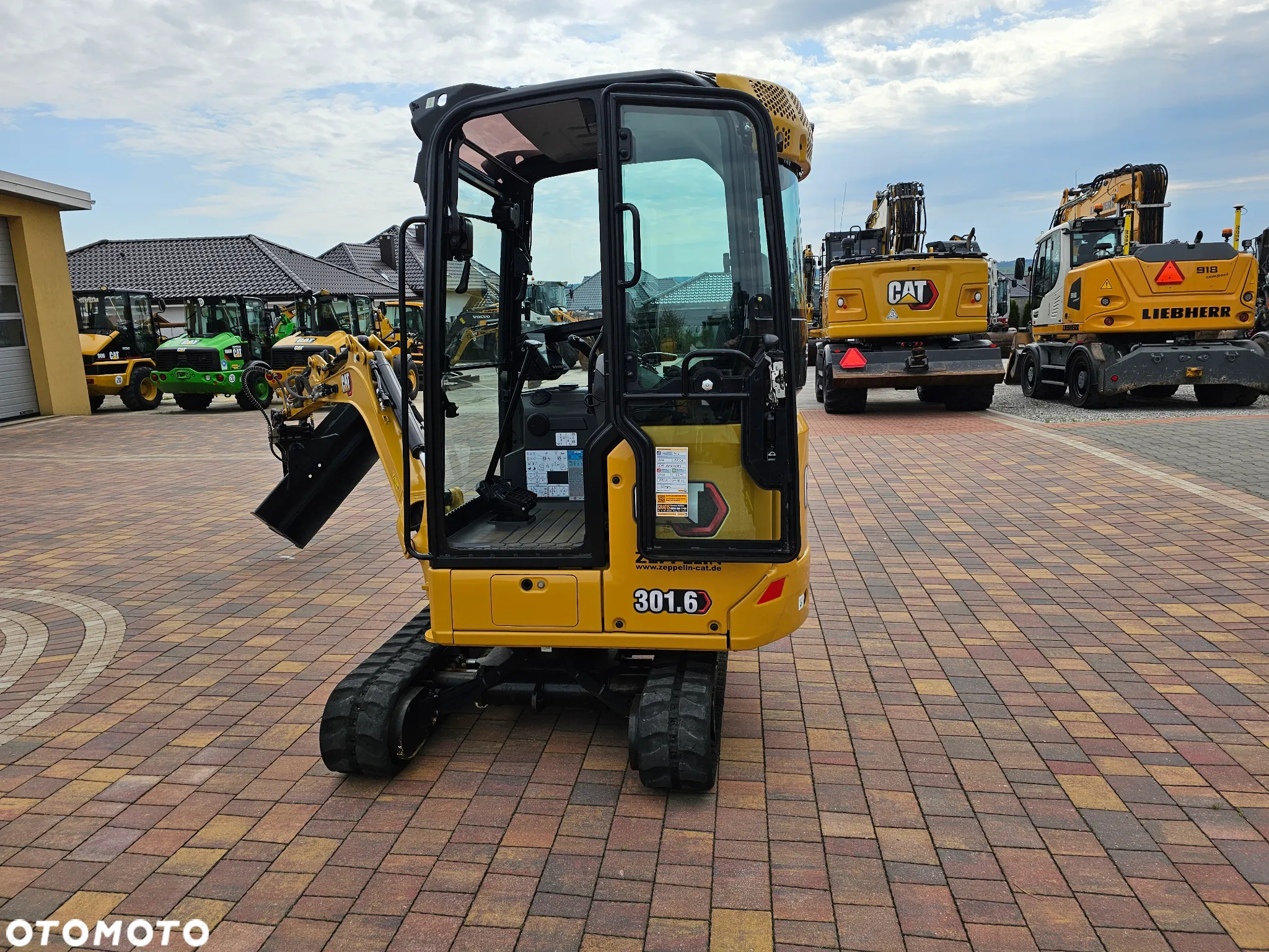 Caterpillar 301.6 - 25