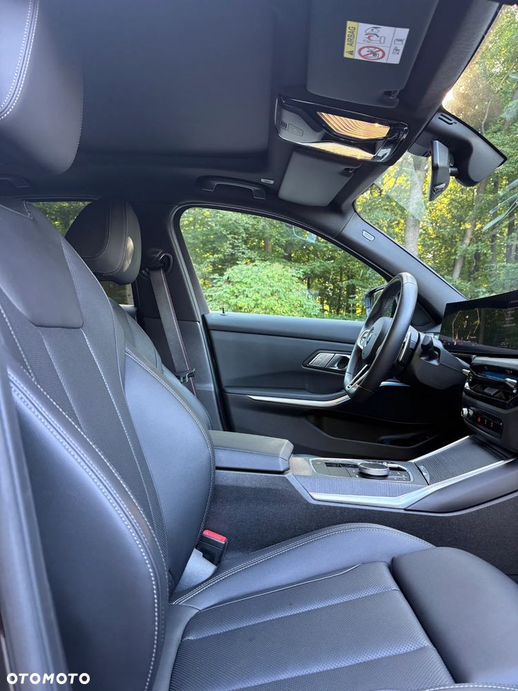 BMW Seria 3 320i M Sport - 29