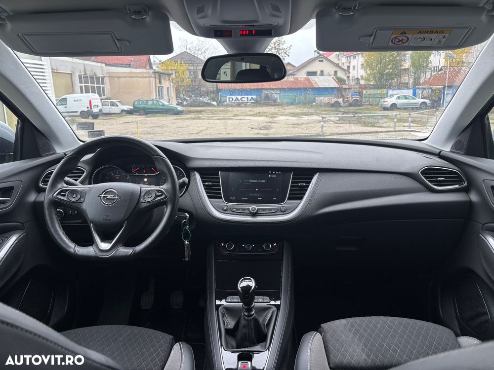 Opel Grandland X 1.2 Turbo START/STOP Business Edition - 7