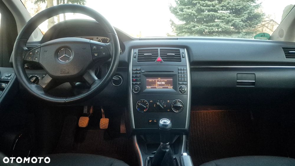 Mercedes-Benz Klasa B 180 CDI EU5 - 17