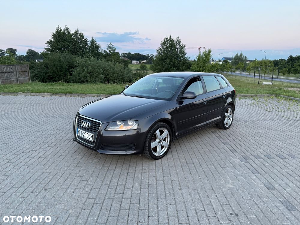 Audi A3 Sportback 2.0 TDI Ambiente - 2