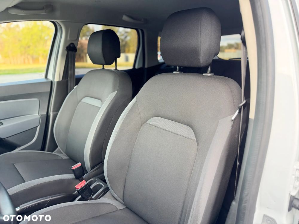 Dacia Duster 1.6 SCe Laureate S&S - 21