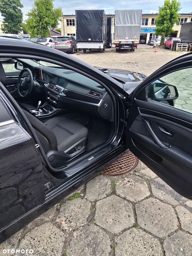 BMW Seria 5 535i - 16