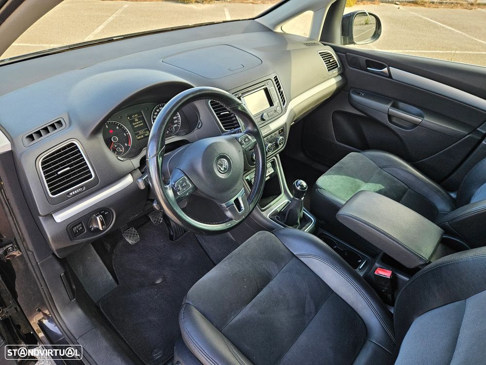 VW Sharan - 14
