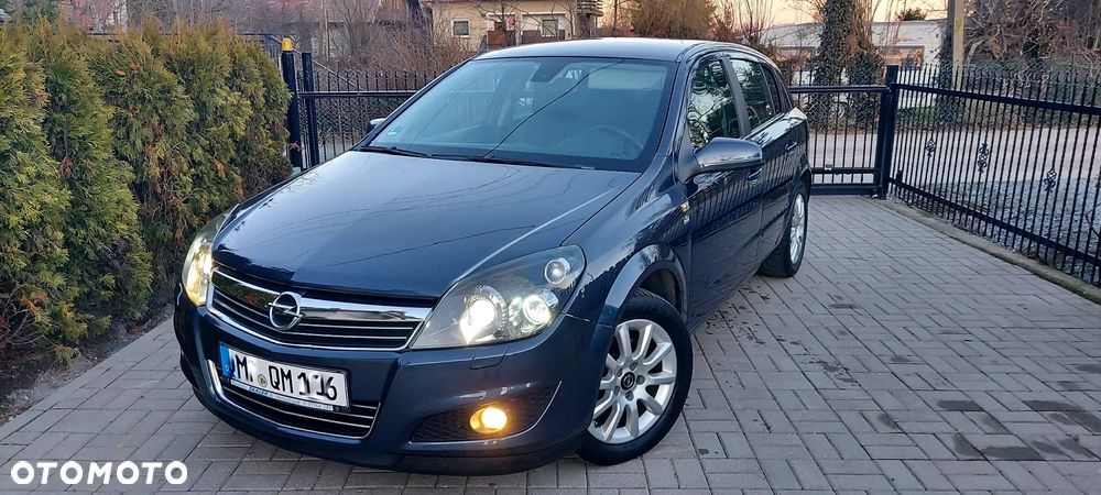 Opel Astra 1.8 Edition Plus - 2
