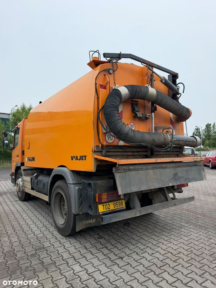 MIKANN Atego 1523 - 8
