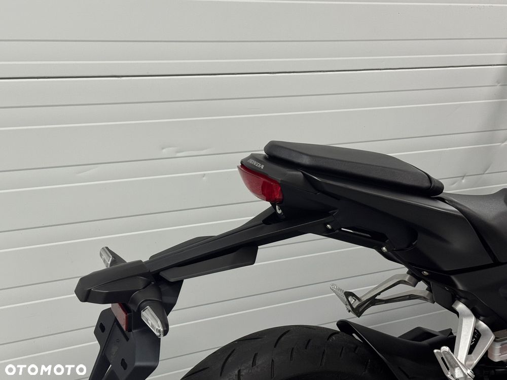 Honda CB - 8
