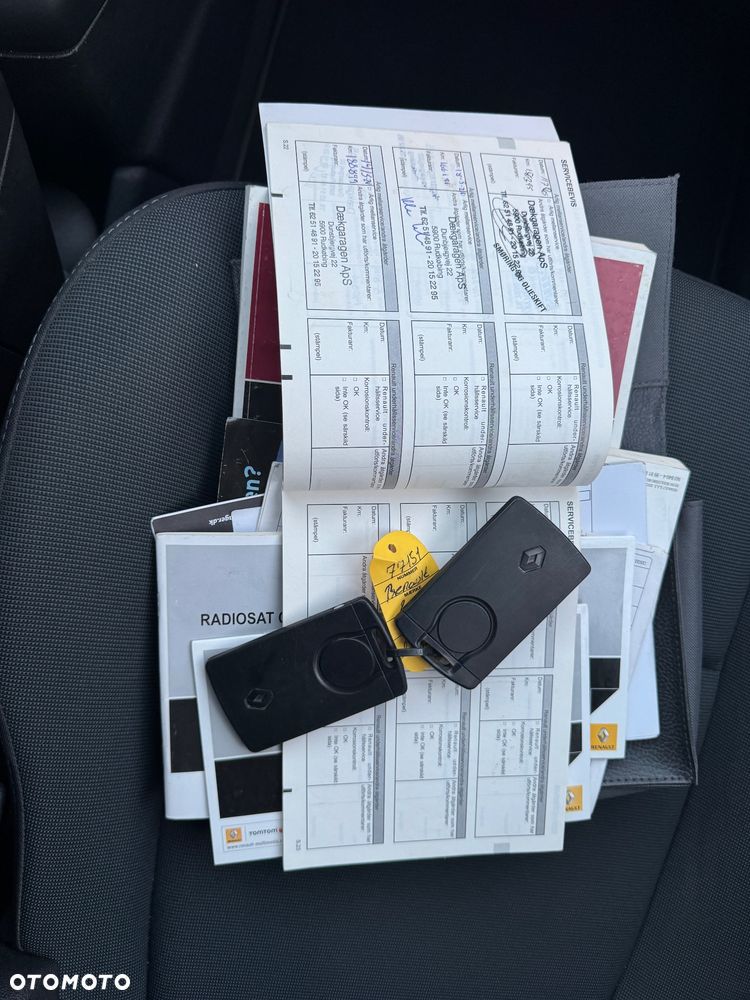 Renault Grand Scenic - 11