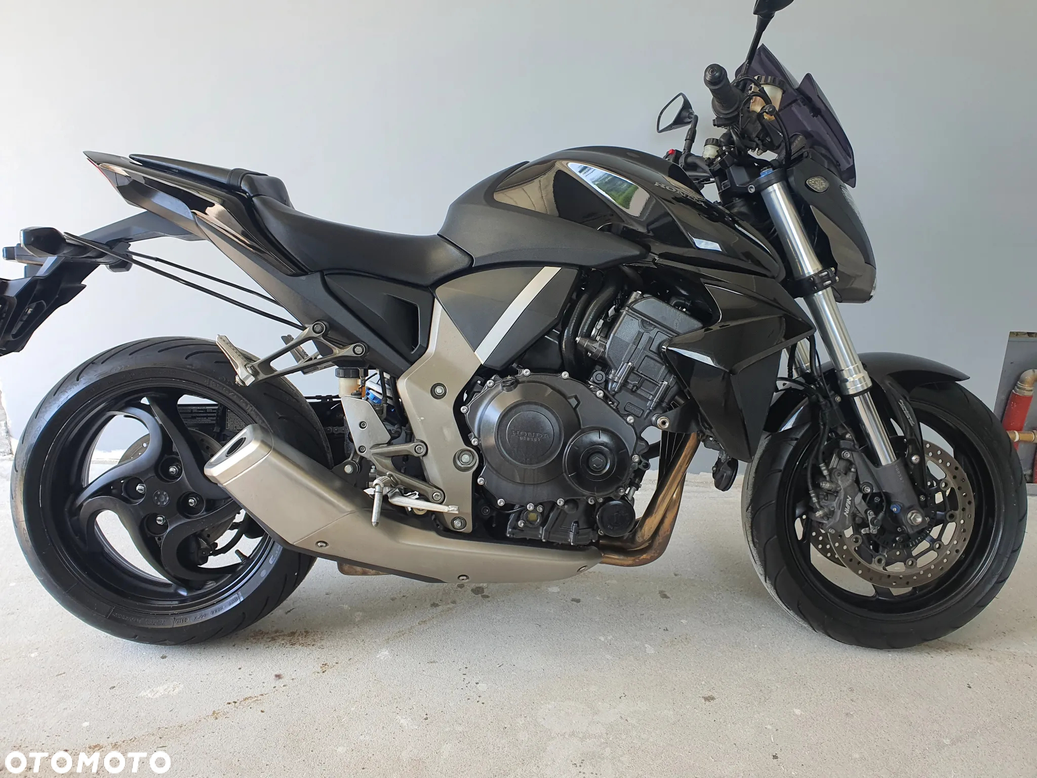 Honda CB - 2