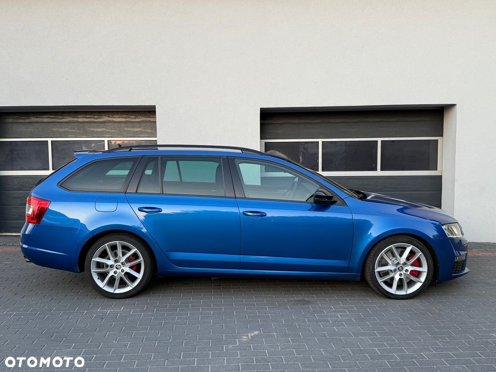Skoda Octavia Combi 2.0 TDI RS - 9