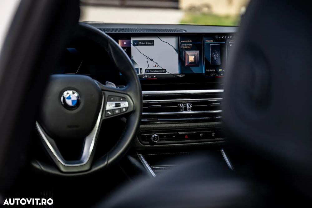 BMW Seria 3 330i Aut. Luxury Line - 29