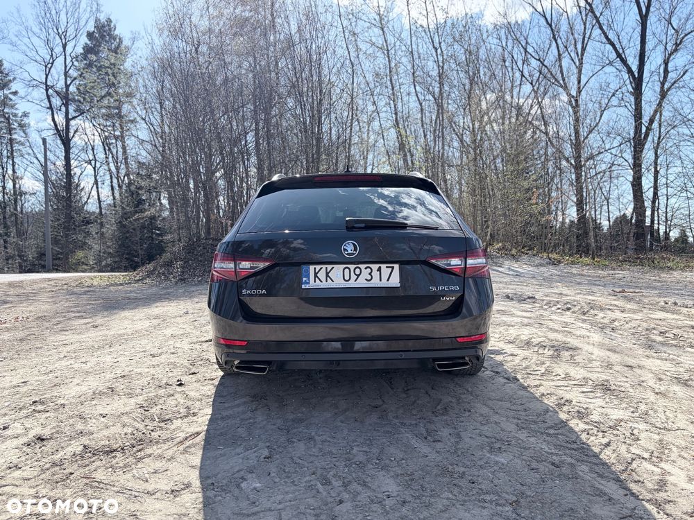 Skoda Superb 2.0 TSI 4x4 L&K DSG - 18