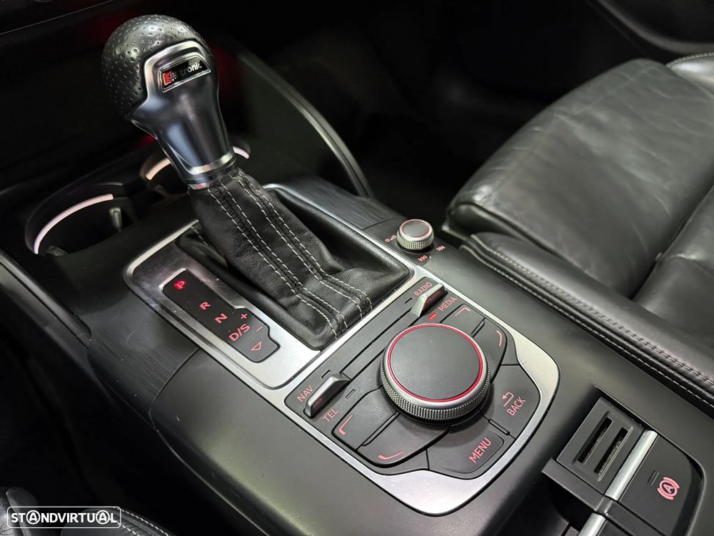 Audi A3 Limousine 2.0 TDI S tronic S line Sport Pack - 19